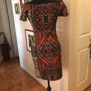 BRIGHT PATTERNED DRESS!